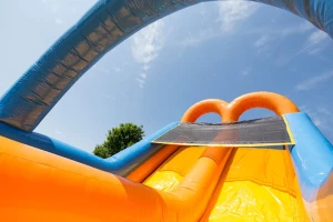 Parcours d'obstacles gonflable double 27m 